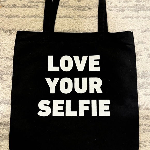 Quay Australia Love Your Selfie Black Canvas Tote Bag - Picture 2 of 5